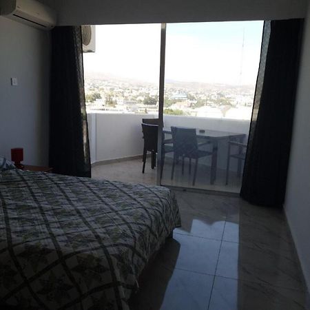 Great Views Apartment. Limassol Bagian luar foto